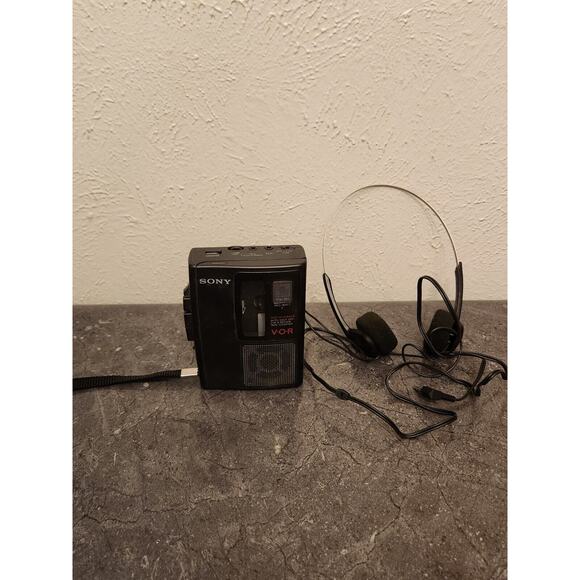 Sony TCM-S67V‎ Stereo Cassette-Corder VOR, Pre-Owned  W Matching Headphones - Picture 1 of 10